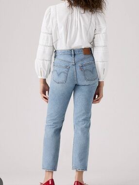 Levi's 501® Original Fit Cropped Lightweight Women's Jeans - Light Blue